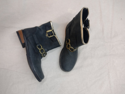 Imagen 1 de 1 de Bota Mujer Con Cadenas Ganga Talle 35 Al Costo