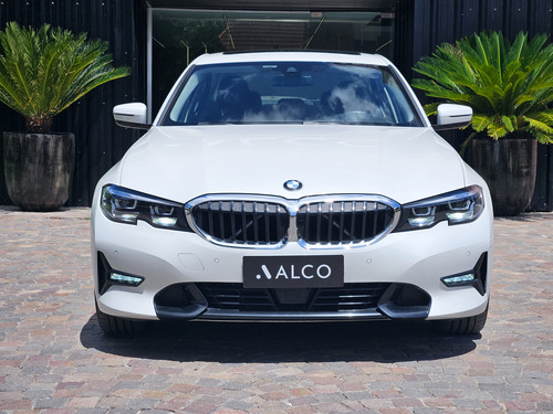 BMW Serie 3 3.0 330i Sedan Sport Line 252cv