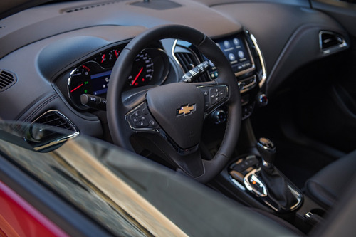 Chevrolet Cruze 5 1.4 Rs At 5 p