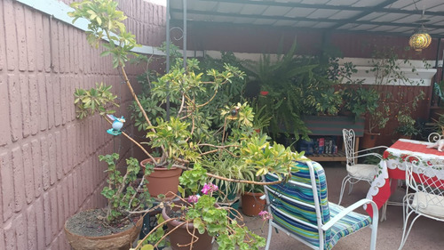 Casa En Exequiel Fernández. Comuna De Macul.