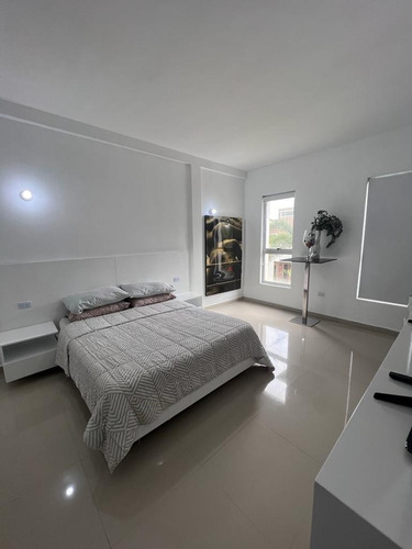 Imagen 8 de 13 de Townhouse En Venta En El Parral