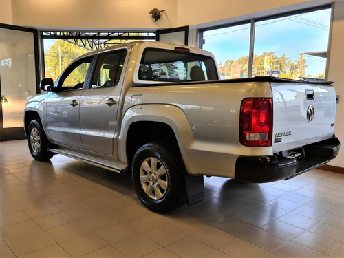 Imagen 8 de 15 de Volkswagen Amarok Startline 4x2 180cv