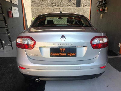 Imagem 4 de 10 de Renault Fluence Dynamique 2.0 16v Hi-flex Aut. 2015