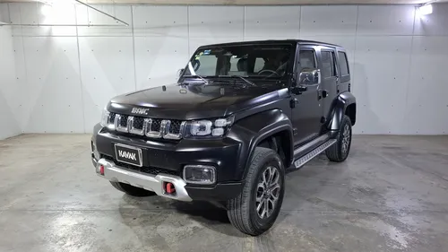 BAIC BJ40 2.0 PLUS AUTO 4WD