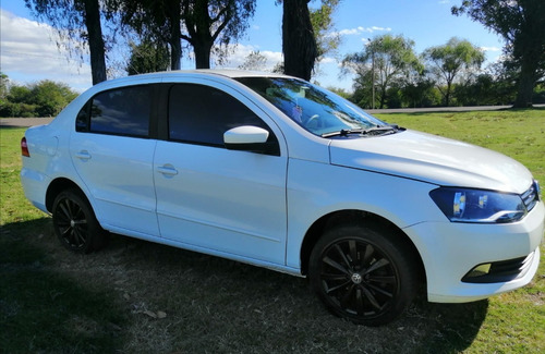 Volkswagen Gol Sedan Confortline Full...