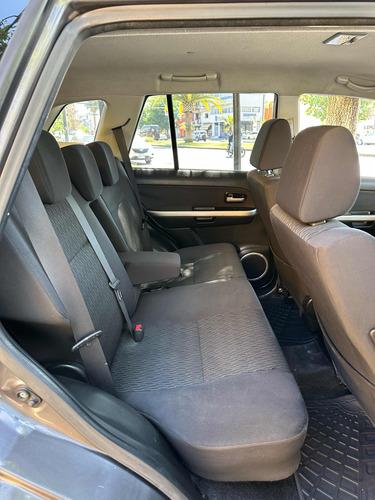 Suzuki Grand Vitara 2.4 Gl L4 At