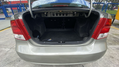 Imagen 18 de 19 de Chevrolet Aveo
