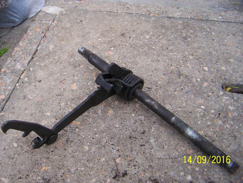 Imagen 1 de 6 de Vendo-permuto Eje De Palanca De Cambios De Honda C70 Func.