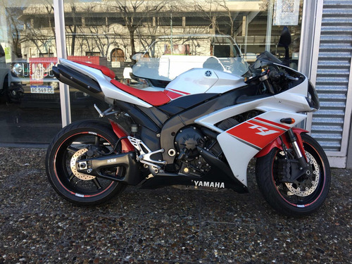 Yamaha Yzfr1