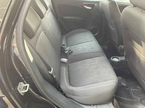 Imagem 10 de 10 de Fiat Grand Siena 1.4 Mpi Attractive 8v Flex 4p Manual