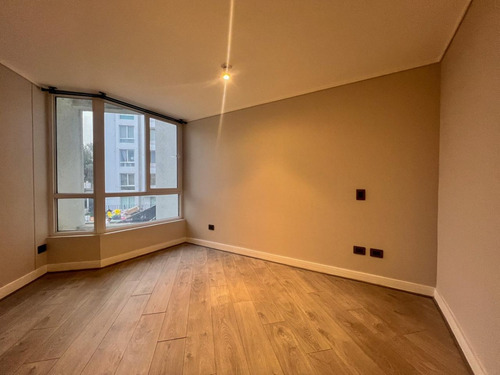 Departamento Impecable Metro Orientales Estc. Y Bodega