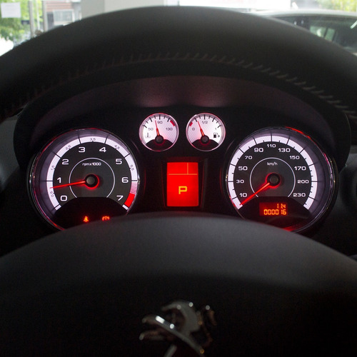 Peugeot 308 Allure 1.6l Hdi Mt | 115cv | 0km Am20