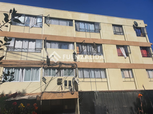 Departamento En Venta De 2 Dorm. En Pedro Aguirre Cerda