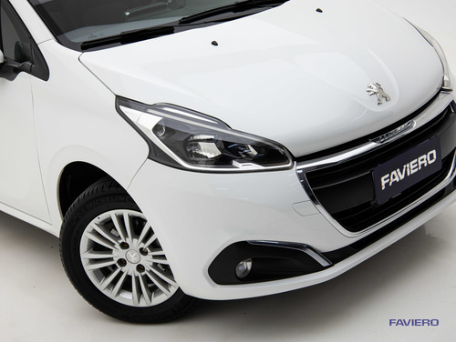 Imagem 9 de 14 de Peugeot 208 Allure 1.2 12v (flex)
