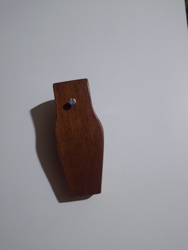 Abridor De Madeira Modelo Bundinha