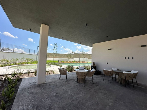 Casa De Lujo En Venta Entre El Refugio Y Zibatá, Oportunidad !!