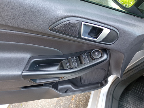 Ford Fiesta 1.6 16v Titanium Flex Powershift 5p
