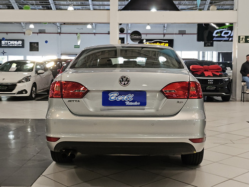 Volkswagen Jetta 2.0 COMFORTLINE FLEX 4P TIPTRONIC