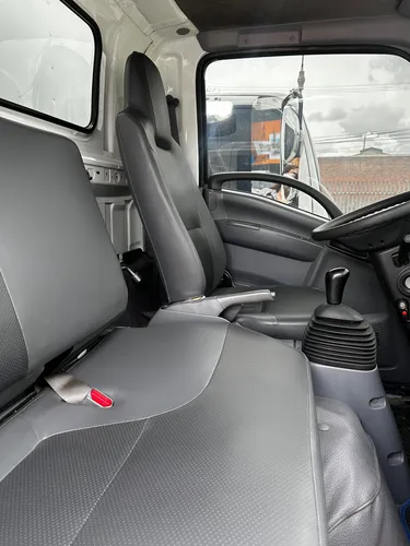 Chevrolet Nlr 2023