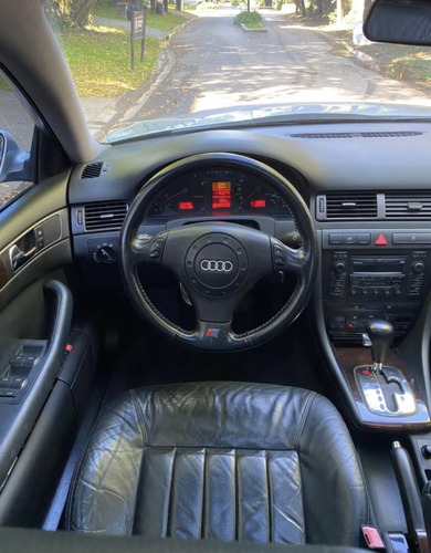 El Audi A6 Allroad 2005 Con Motor V8 Es Un Vehículo Todoterr
