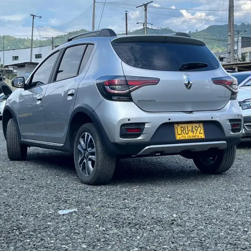 Renault Stepway INTENS MT 1.6CC 2023