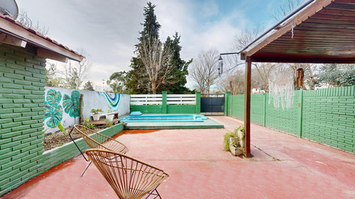 Casa En Barrio Semi Cerrado Club Tenis La Plata