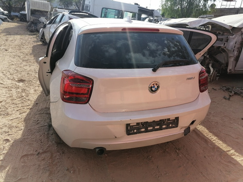 Imagen 1 de 8 de Desarmo Bmw 118 I Añi 2015 Solo Por Partes