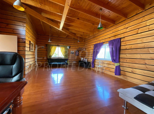 Gran Casa Familiar Con Espacios Amplios