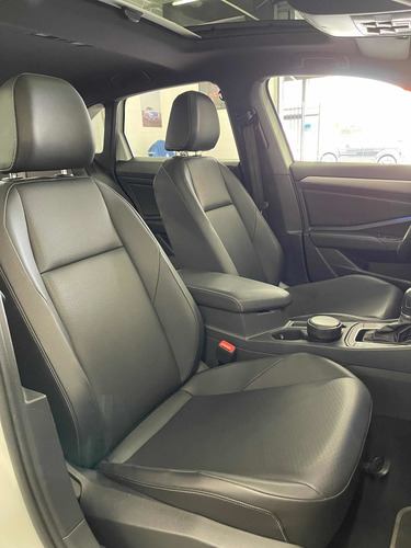 Imagem 15 de 15 de Volkswagen Jetta 2018 1.4 R-line 250 Tsi Flex Aut. 4p