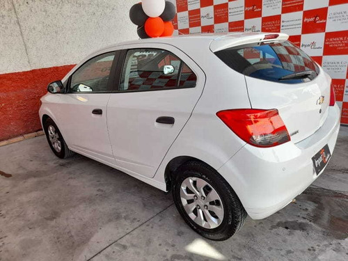 Imagem 5 de 13 de Chevrolet Onix 10mt Joye