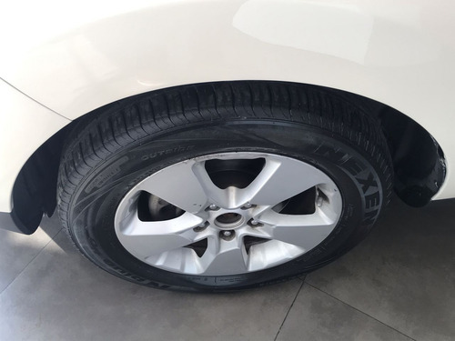 Imagen 10 de 15 de Kia Soul 2019 1.6 Lx Mt