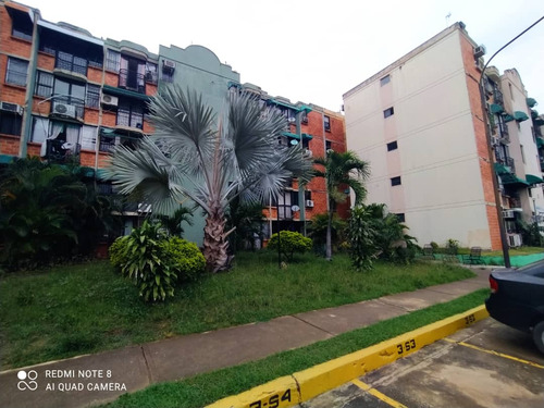 Venta Apto Resd Los Laureles En Los Caobos Valencia 22-08