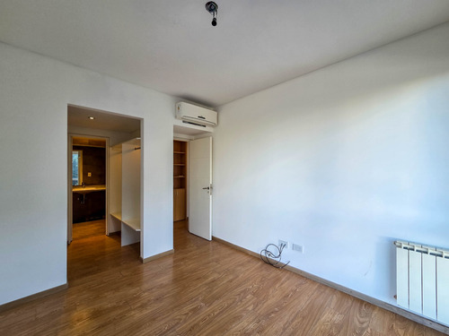 Departamento En Alquiler De 2 Dormitorios + Cochera + Baulera En Puerto Norte