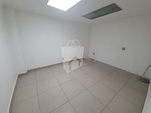 Imagen 21 de 27 de Oficina En Venta De 561.87 M² En Céntrica Ubicación En Col.