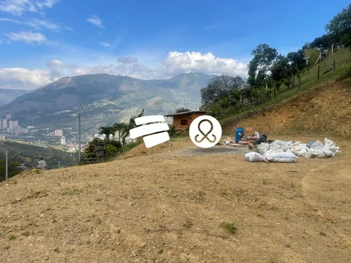Lote Con 2 Explanaciones En La Vereda Cabuyal Copacabana Antioquia