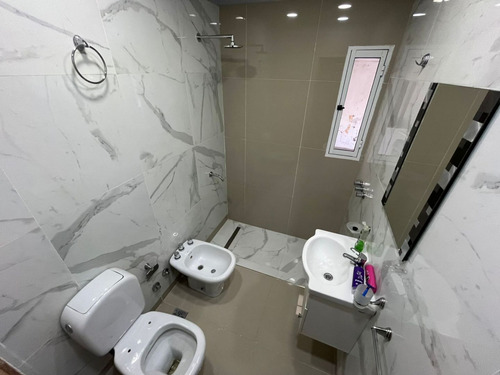 Casa En Venta En Berazategui