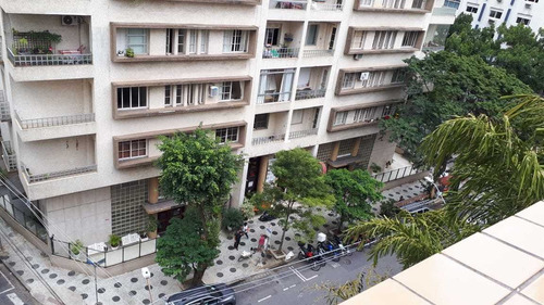 Apartamento Para Alugar Na Rua Carlos Afonseca, Gonzaga, Santos - Sp - Liv-15231