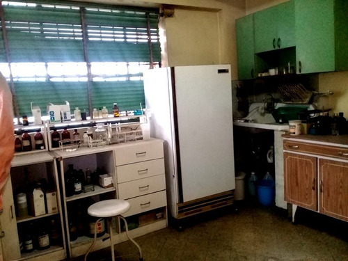 Imagen 7 de 13 de Consultorio Y Laboratorio En Venta La Candelaria 21-27402 Illarramendi