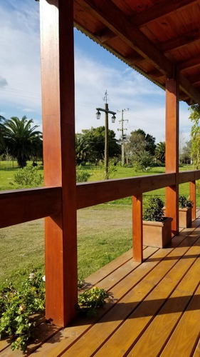Hermosa Chacra Con Viñedo, Cerca Del Aeropuerto