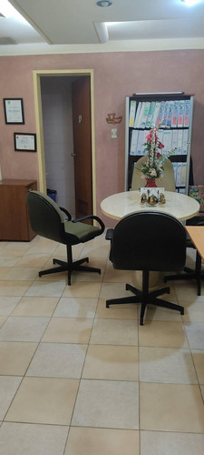 Imagen 6 de 12 de Oficina En Venta En Av Bolivar, Telf. 0241-8239522