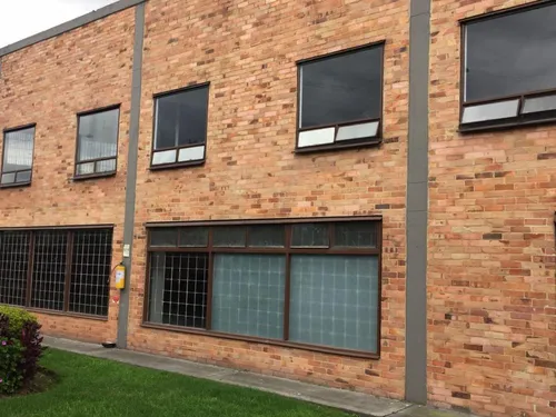 Bodega En Venta En Los Monjes. Cod V1029065