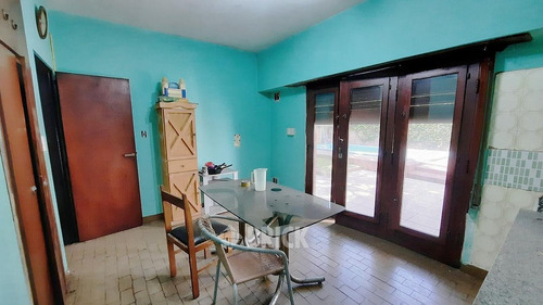 Imagen 26 de 30 de Lote De 10x23 Mts - Hoy Casa Jdin C/piscina Garage Bcon - Heroes De Malvinas Al 1700 - Lanus Este