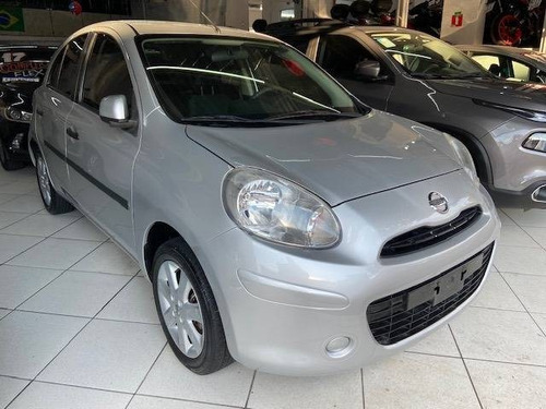 Nissan March Sv 1.6 Flex 2013