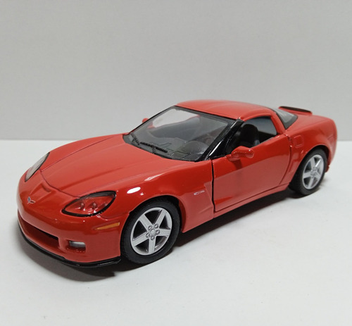 Chevrolet Corvette C6 Z06 2007 * Kinsmart * Escala 1:36 R