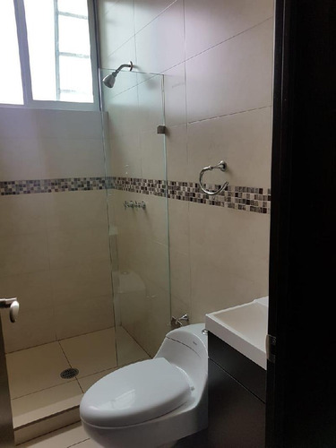 Imagen 11 de 20 de Casa En Venta Y O En Renta En Villas De Irapuato
