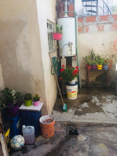 Imagen 9 de 10 de Casa Ph Al Frente De 4 Ambientes En Venta - Moron Sur