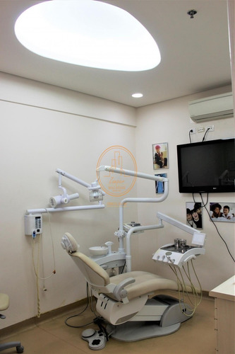 Sala Comercial Localizado(a) No Bairro Gonzaga Em Santos / Santos - 6335