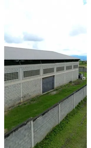 Galpon Y Terreno Zona Industrial Chivacoa Yaracuy