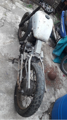 Imagen 16 de 17 de Kawasaki Kz 400 Cm3 De 1975