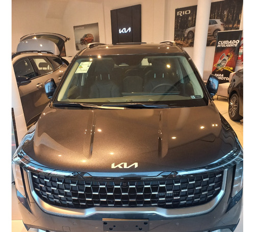 Kia Carnival SX 2.2 CRDI AT8